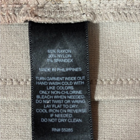 EXPRESS Tan/Gold Mini Bandage Skirt w/Snake Print Back Zipper Stretchy Size-4 - Picture 8 of 8